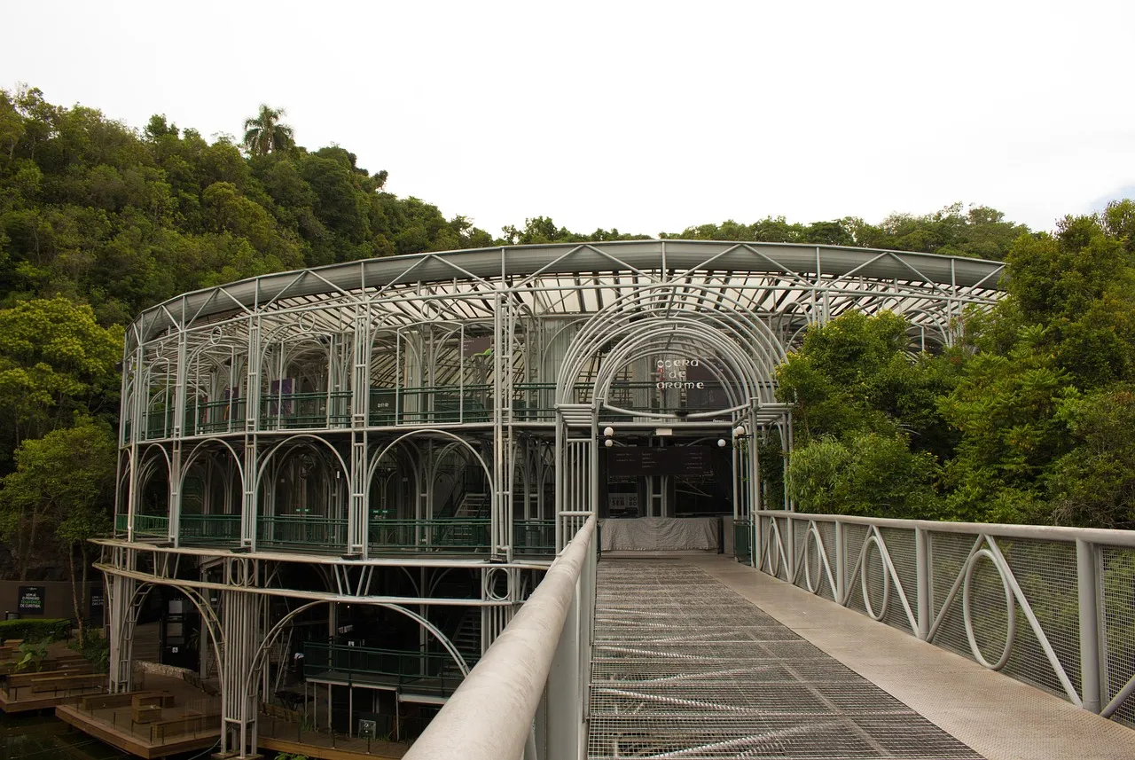 Pontos-turísticos-e-pousada-O-Montanhês-em-Gonçalves-blog-conversando-com-a-lua-000