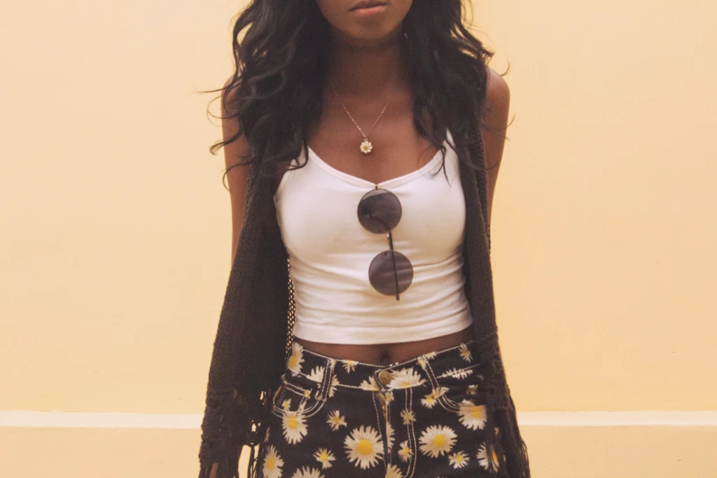 look-do-dia-margaridas-blog-conversando-com-a-lua-inspire-se-coturno-shor-de-cos-alto-blogueira-dayane-nascimento-hippie-indie-ootd-tumblr-sorriso-conjunto-forever-21