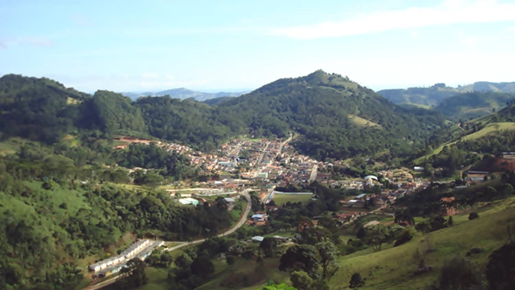 Pontos-turísticos-e-pousada-O-Montanhês-em-Gonçalves-blog-conversando-com-a-lua